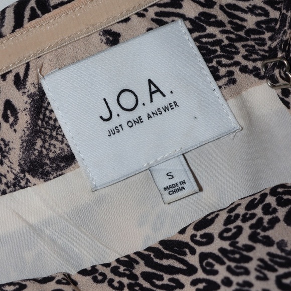 J.O.A. Ruched Mini Dress - Picture 5 of 5